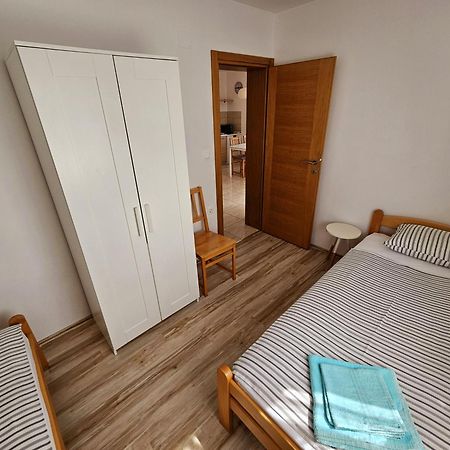 Apartments Cikac II - Modern Apartments By The Beach Mandre Exterior foto